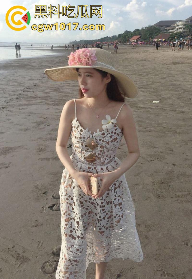 附近人约炮少女感人妻，极品反差骚妇口交第一视角，被彻底调教成母狗，玩腻了就开始虐，点火烧逼毛是真变态啊！-1