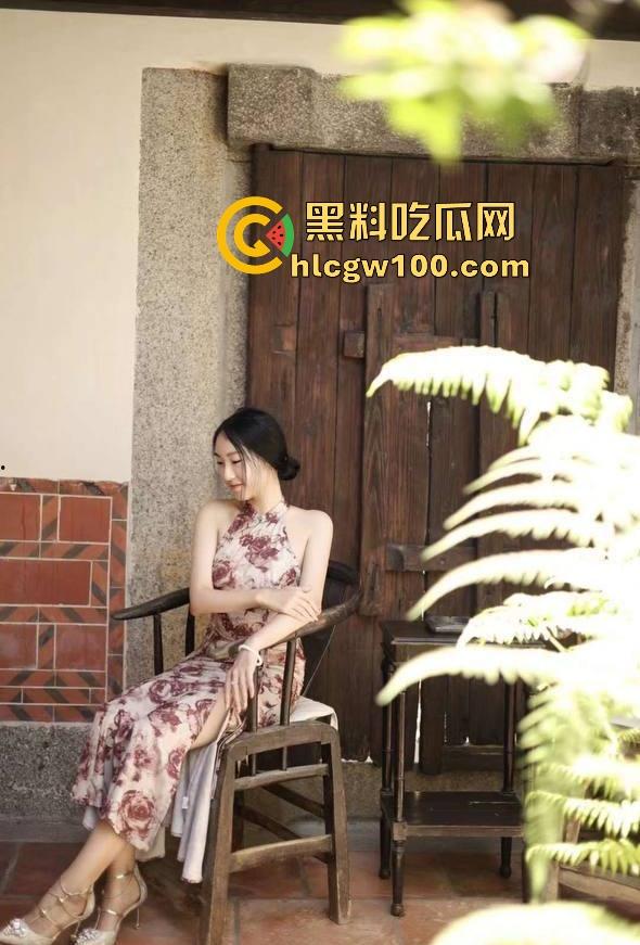 网友投稿！广州微胖女友【贺晓婷】性爱视频曝光，外表光鲜亮丽私下是只纯欲母狗！-1