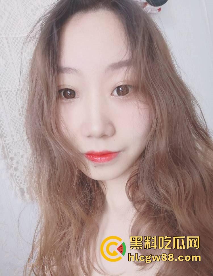 重庆信息传媒大四学姐【梁璐璐】御姐女神操起来真带劲，七天如家各种约炮，毕业在即日一次少一次！-1