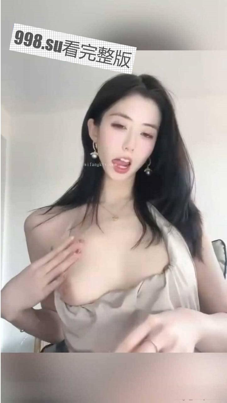 花椒超美女神鱼鱼不甜 屌丝的女神 榜一大哥的精盆！-5
