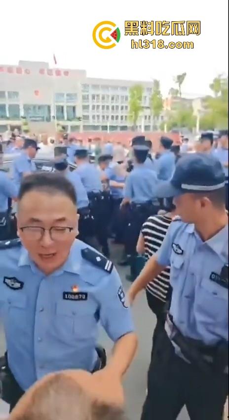 四川江油霸凌事件！持着母亲是公安局副局长就随便霸凌残疾人的孩子？还诱导其父签谅解书，激起民愤！-23