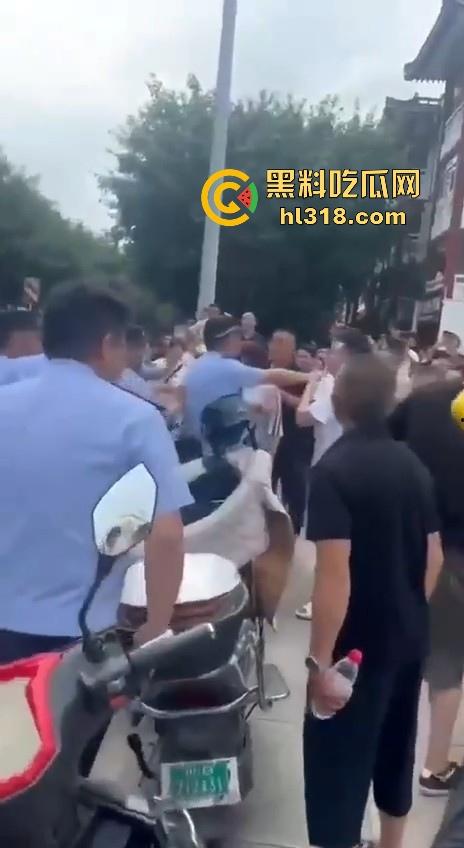 四川江油霸凌事件！持着母亲是公安局副局长就随便霸凌残疾人的孩子？还诱导其父签谅解书，激起民愤！-25