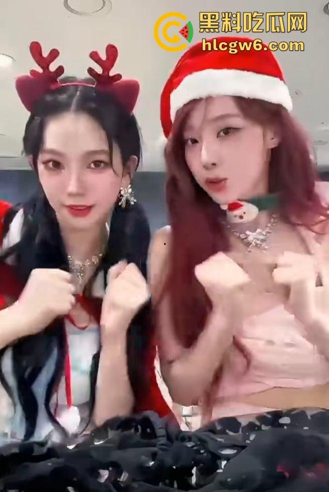 抖音网红『垚垚垚』直播和榜一大哥实战干逼，3千小丑粉丝围观刷礼物成Play一环，实战被录屏流出！-2