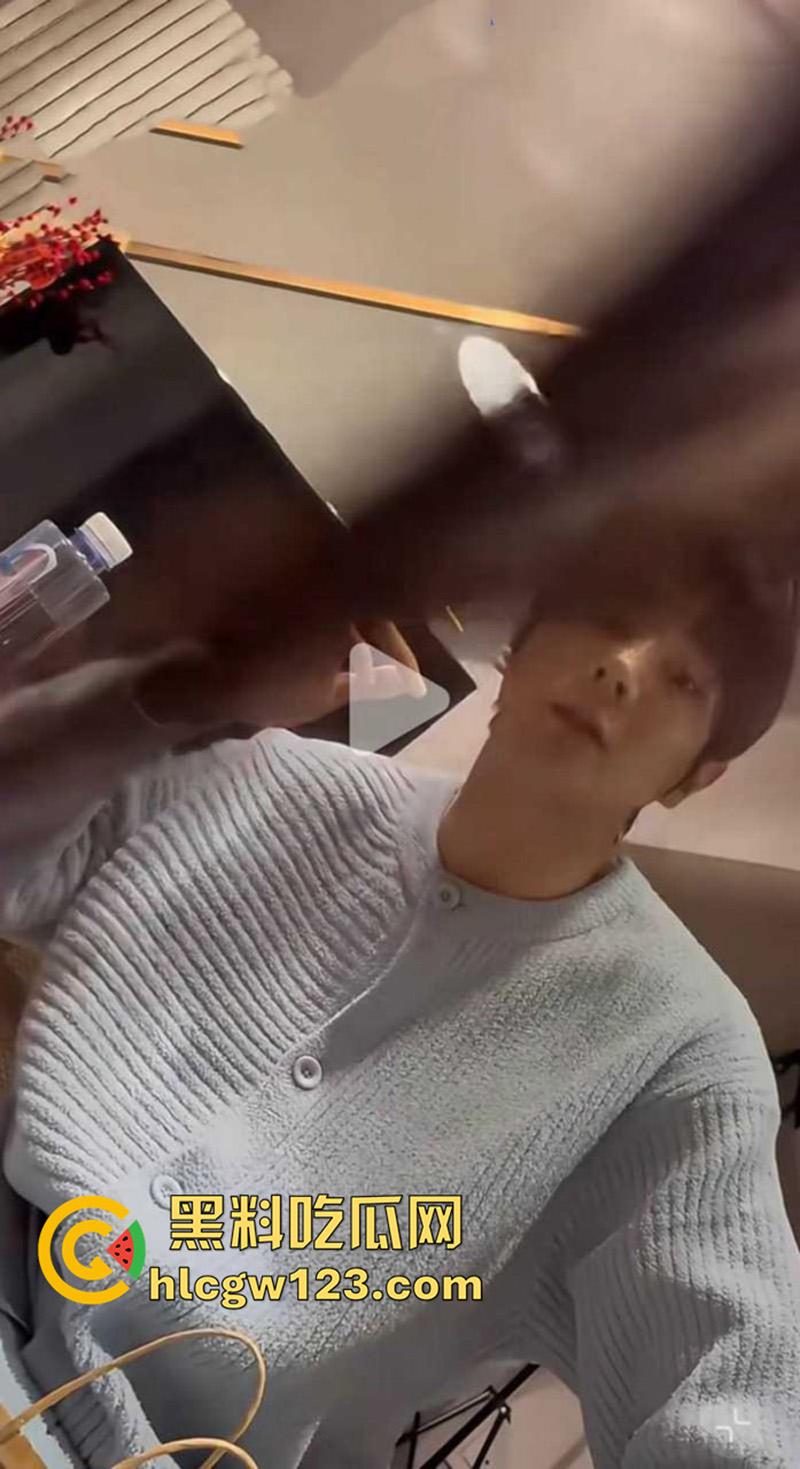 短剧演员渣男【金浩鹏】，被女友曝光不仅骗钱约炮，还四处撩妹脚踏多只船，被曝出一系列丑闻！-3