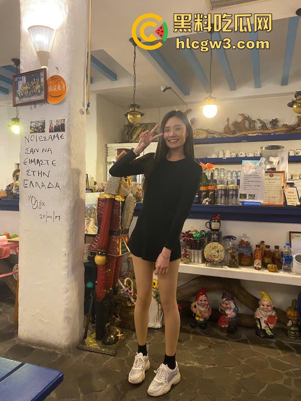 台湾骚浪老师【钟雅姿】自拍遭渣男爆泄，反差骚货现场被肏哭，视频全程高能，浪叫到喷汁！-2