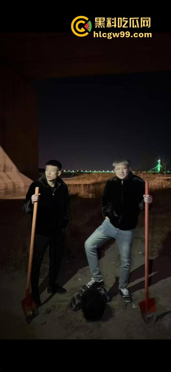 河北精神小伙直接把人埋土里玩活埋，现实版黑社会上演，影视剧诚不欺我，宇将军后继有人！-7
