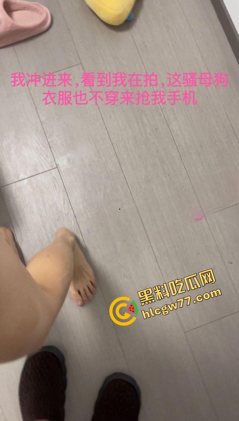 出差三天，老婆出轨三次？兄弟们懂回家开门看到的不是人，是狗男女在床上打炮得感受？-8