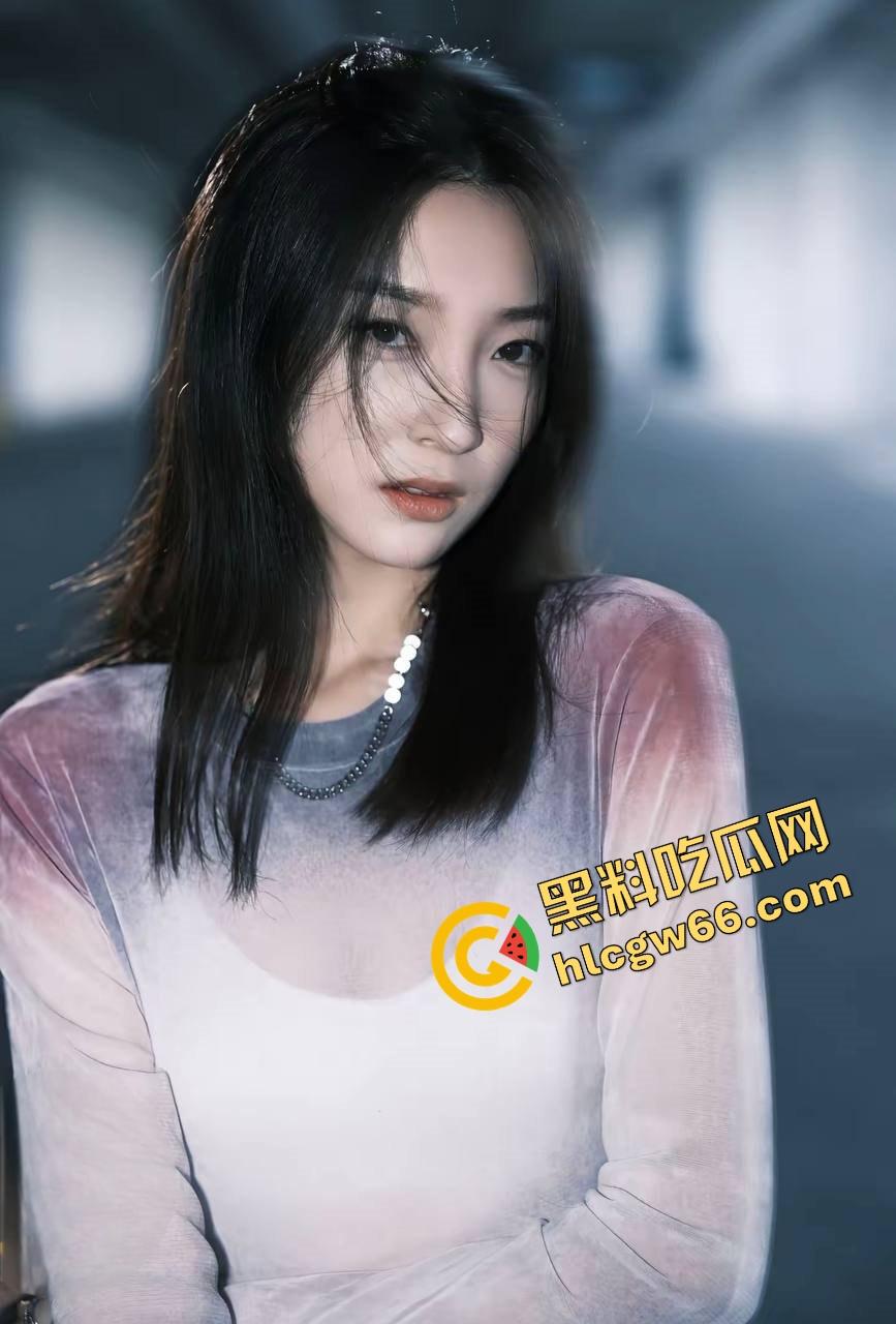 抖音哈尔滨人妻【辣妈康康】大尺度福利视频流出！黑丝肥臀自慰喷水，假屌猛插嫩逼淫叫爽翻天！-3