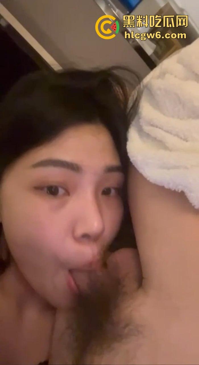 宁夏【夏梦雪】掰开嫩穴等你来，想插进去射怀你们的结晶？别做梦了 没几百万别谈生孩子，想操她花3千就够！-8