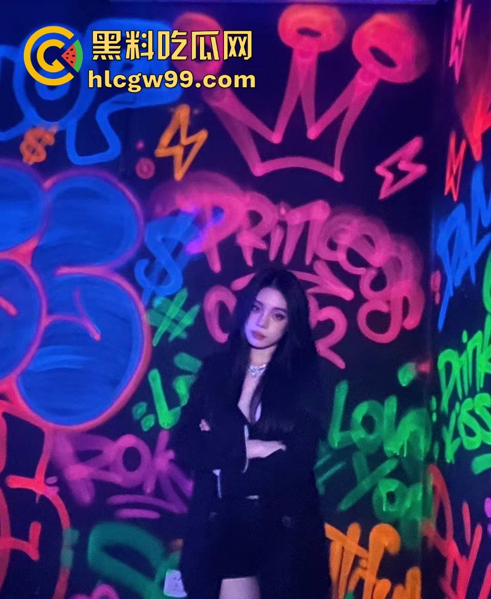 一张发给男朋友报备照片引发的惨案!群友化身福尔摩斯找到出轨证据,绿帽男友怒将其性爱视频曝光!-47