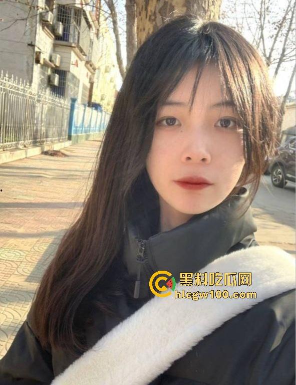 合肥网恋聊到的大学妹【余嘉宁】刚失恋就被拿下,性冷淡到床上闭眼不叫不闹,连分手都显得清淡无味!-3