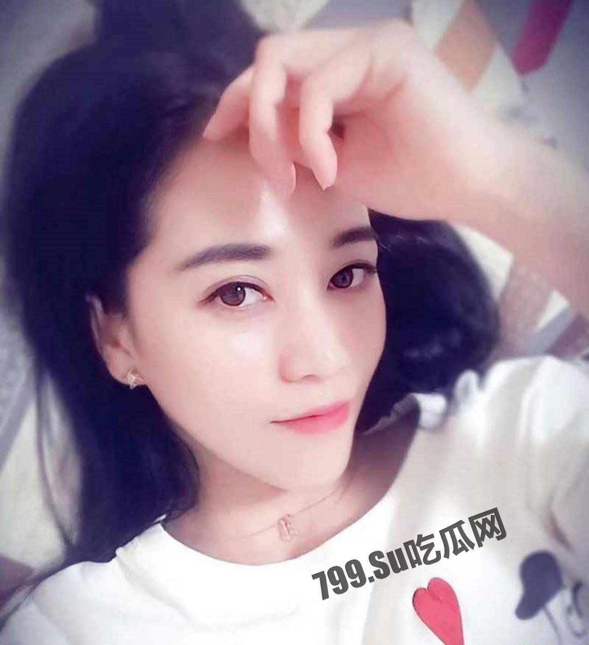 【高端泄密】客户就是上帝 南方售楼小姐 赵一蕊 与 胡子哥 自拍啪啪视频流出-3