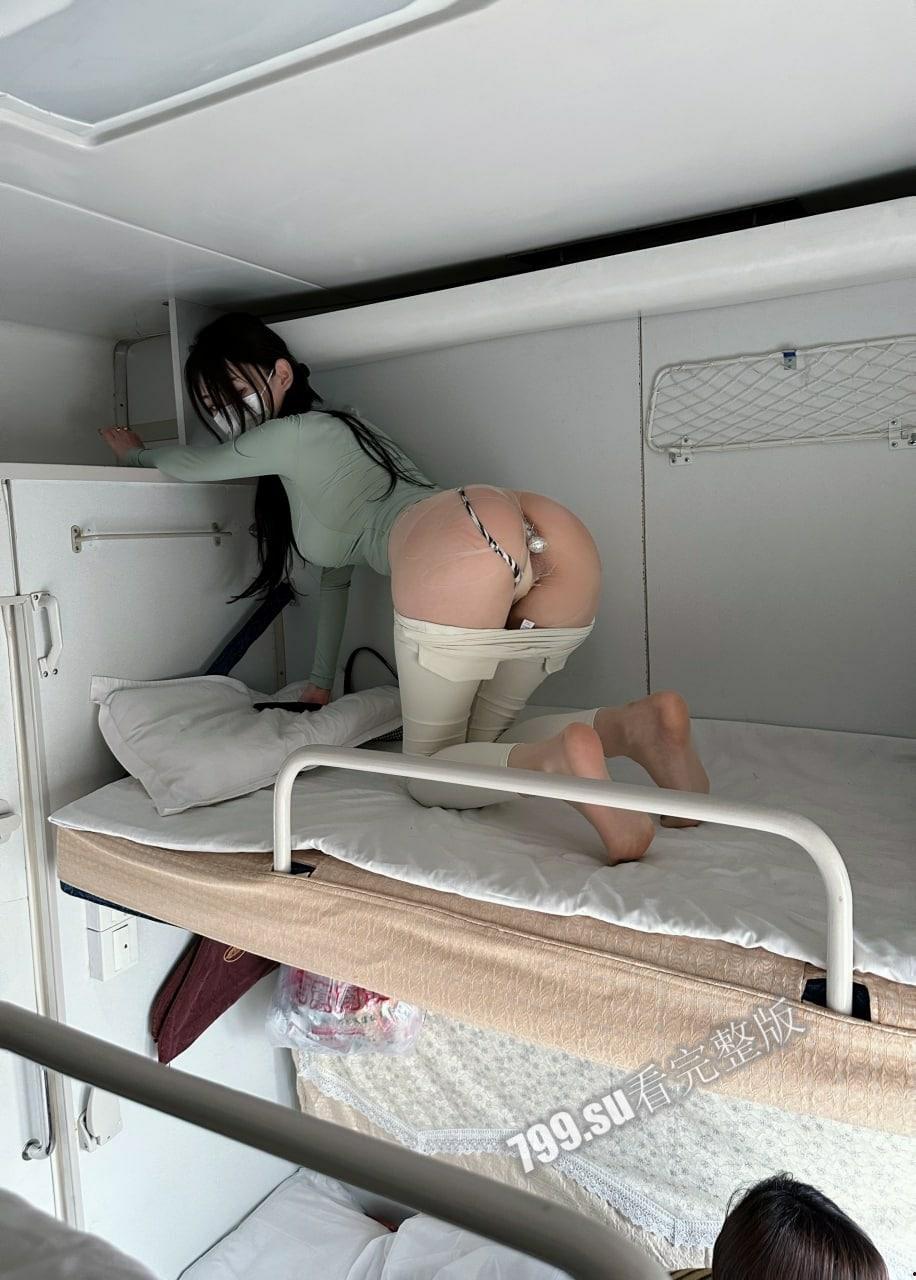 极品网红女神 脸红『Dearie』魅惑新作《高铁之旅》阴部鼓鼓的 各种姿势太欠操了-14