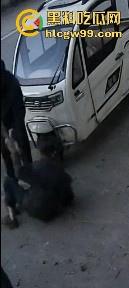 江西樟树大桥乡逆子为了房产打父亲，天理难容！孙子看到监控曝光畜生父亲。-6