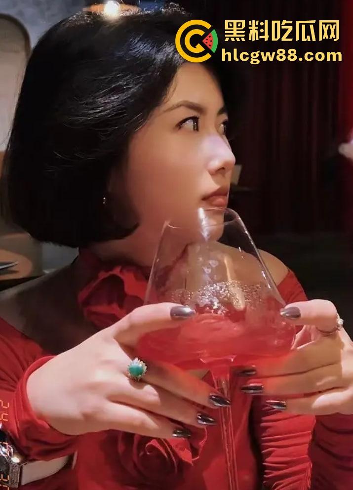 抖音媚黑网红余阿玖黑料翻车！婚前沉迷按摩店，被大黑屌无情爆操征服，早期淫乱史被扒出！-4