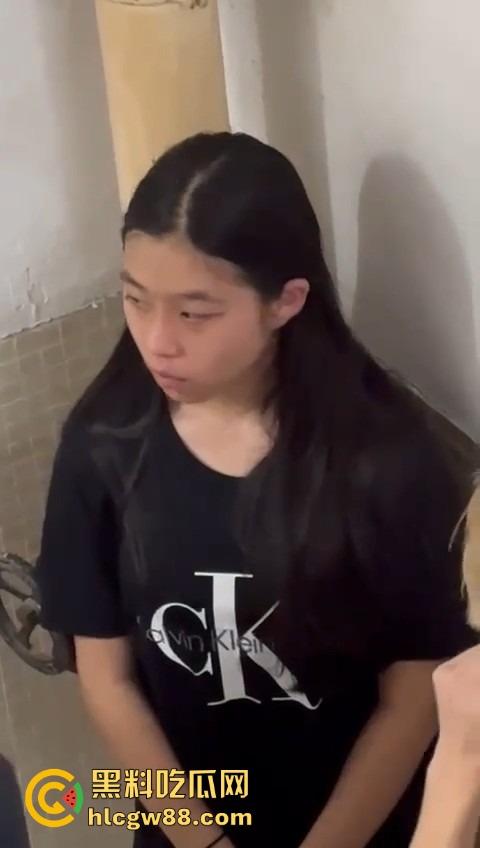 香港少女遭童党围殴，被十几人包围狂扇耳光，事隔半年才敢报警，霸凌太嚣张了吧？-15