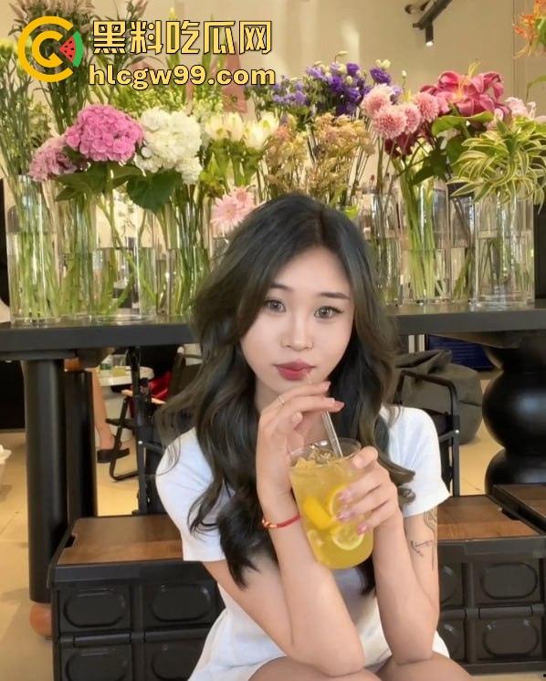 云南丘北时间管理大师炮王X江辉横扫全城，三周搞定七八炮友你敢信？操完还拍视频留念，体力能量爆棚堪称性界天花板？-41