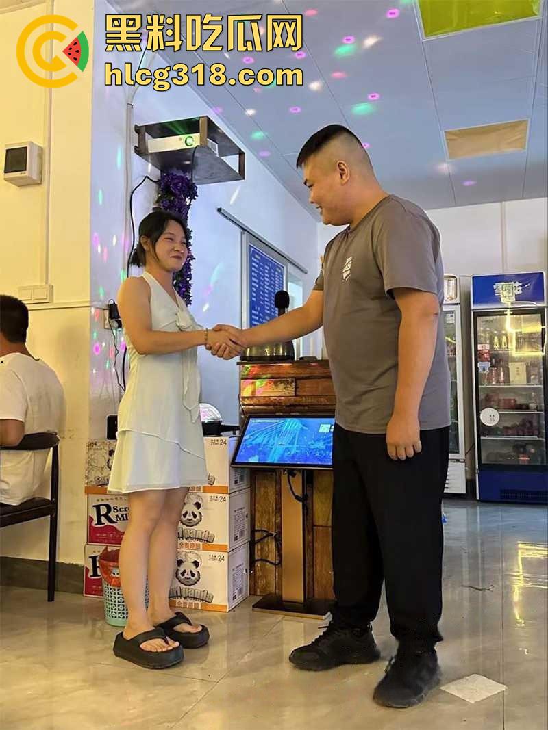 户外约操广西精神小妹,露骨聊天记录曝光,100块就能约出来随便蹂躏,妹子玩的有点开啊!-10