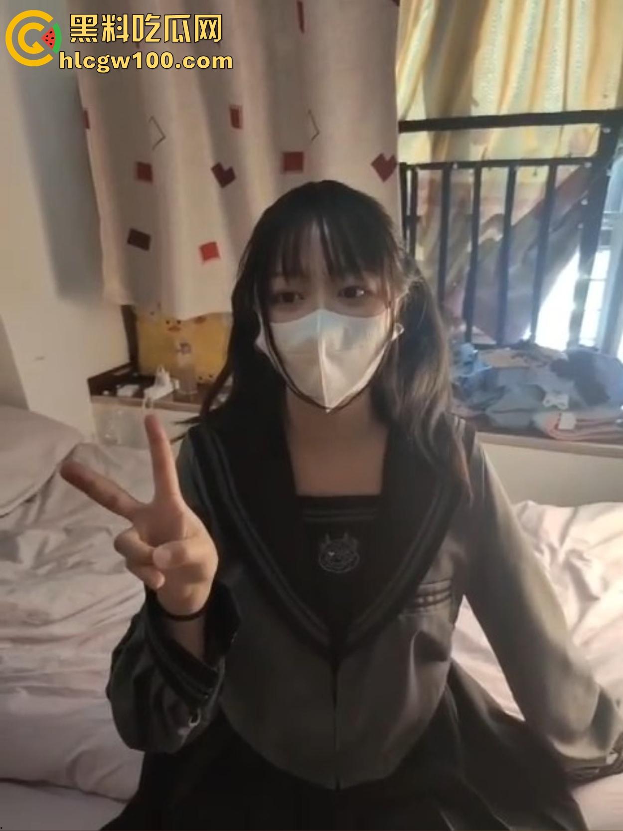 南宁双马尾学生妹【胡九万】骚浪视频流出，清纯脸装不住母狗心，动作骚得像条狗，撸点高到让人瞬间射！-4