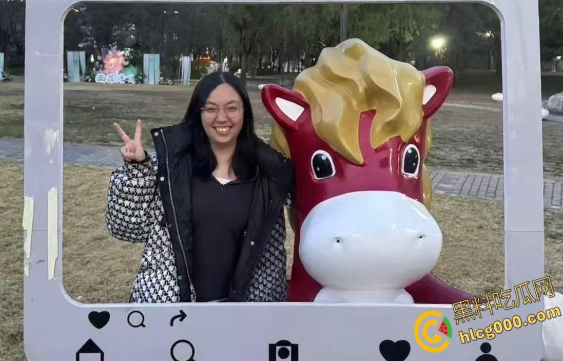 江西师范女大学生【郝梦瑶】，性感酮体户外露出，与多人狂欢淫乱做爱，反差私生活令人咋舌！-1