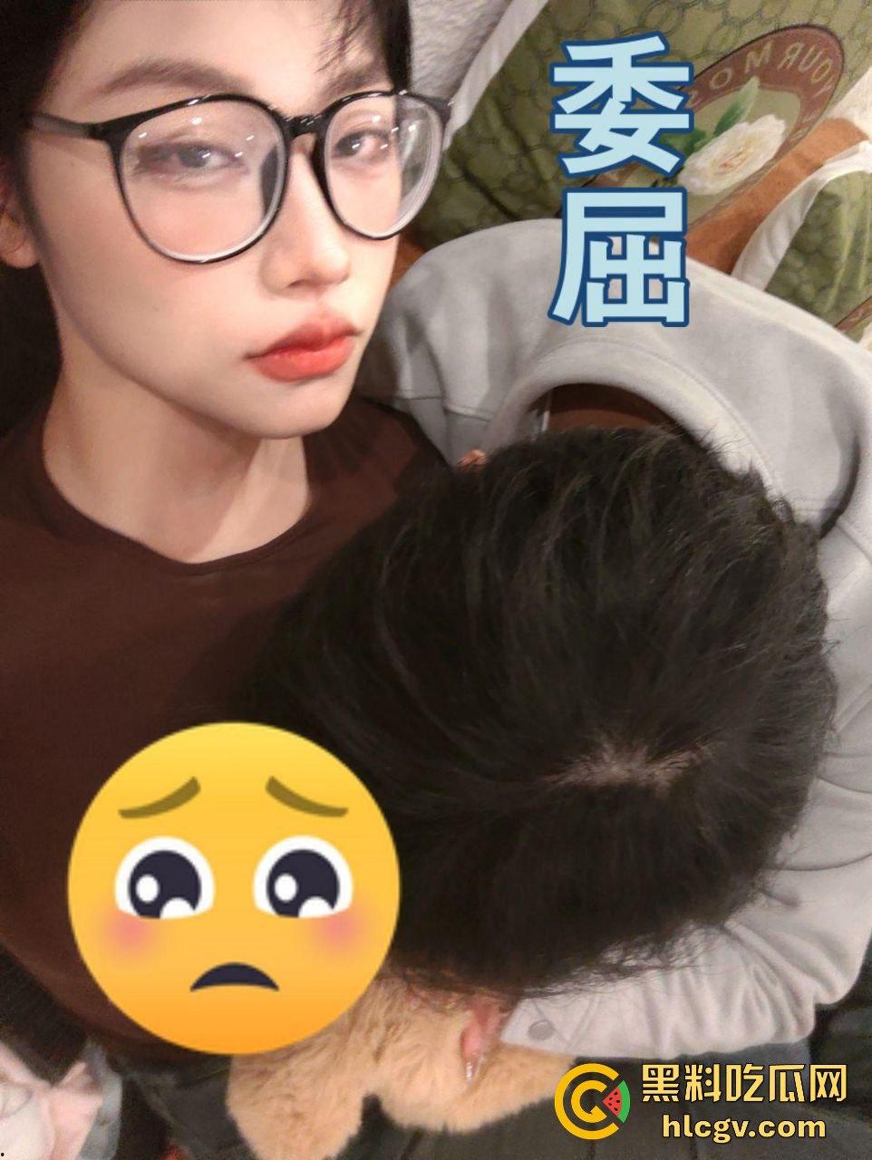 高冷御姐女友【周柯】调教日常！天天舔黑丝、被当狗训，哥们这是炫耀还是受虐？-1