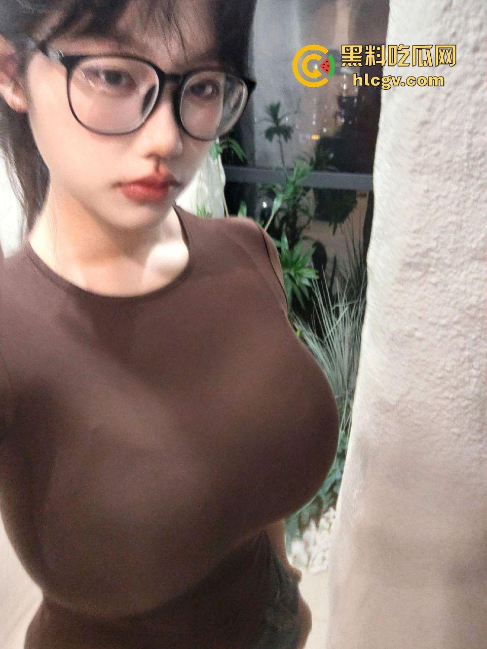 高冷御姐女友【周柯】调教日常！天天舔黑丝、被当狗训，哥们这是炫耀还是受虐？-3