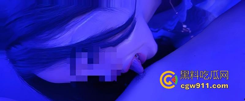 海角论坛！【会喷水的亲姐姐】扮演足浴店技师体验日常，易发情体质遭无情内射，这活不适合她！-3