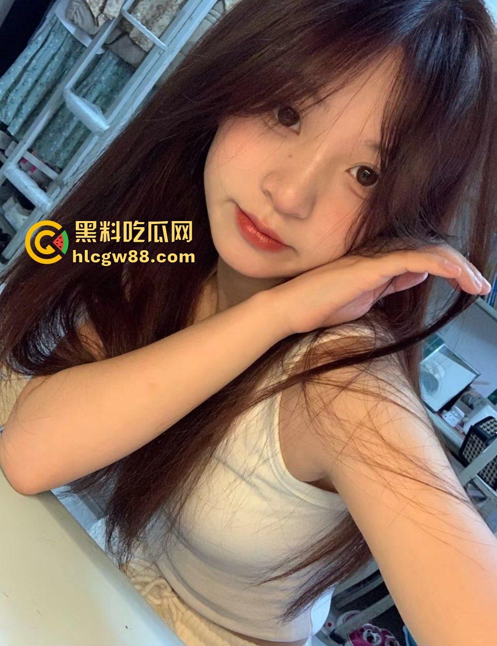 瓜友独家投稿曝光！山东女子学院美艳反差婊【赖欣怡】做了2次美甲就被推倒多体位无套爆操！-4