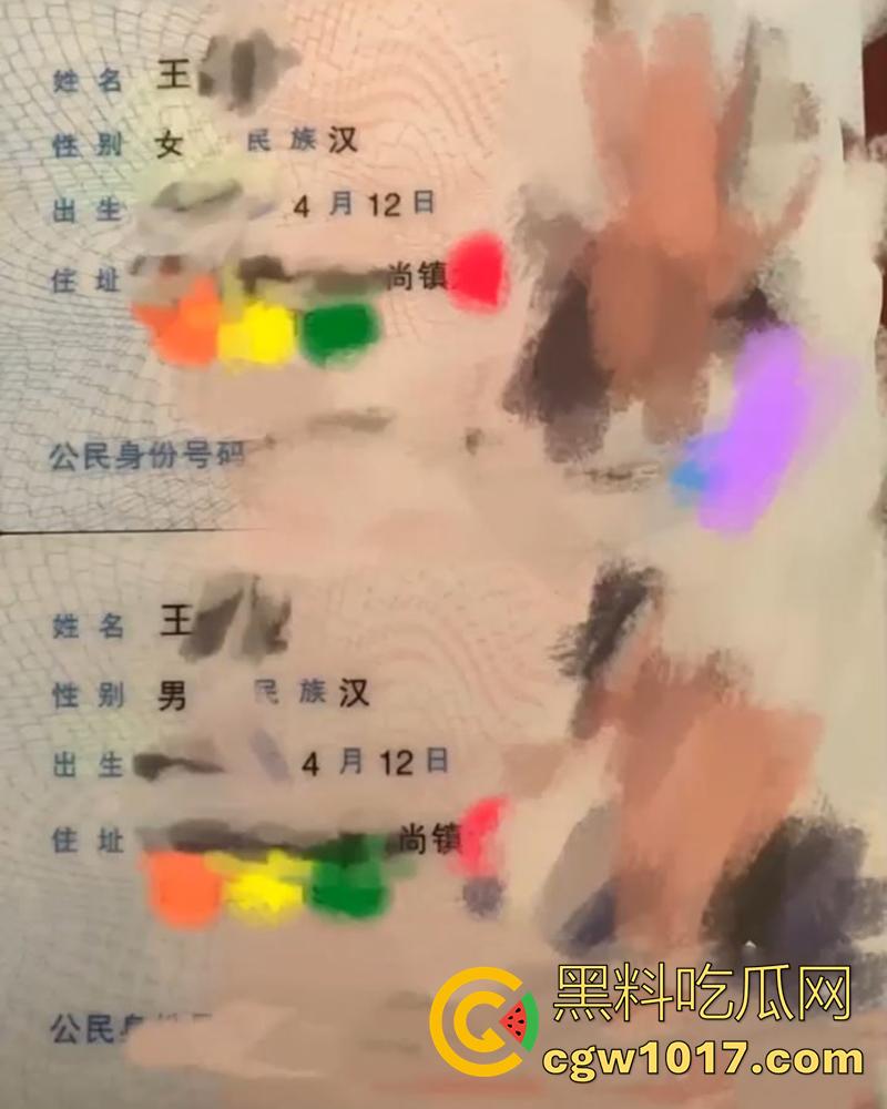 真实乱伦姐弟偷欢，有个当骚鸡卖淫的骚姐，极品长腿蜜桃臀姐姐，卖淫养弟弟只为和弟弟偷情乱伦，俩人还是龙凤胎！-4