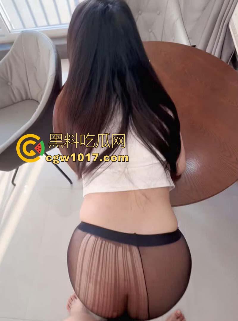 巨乳妹妹塞跳蛋发骚被发现,黑丝大奶勾引我操她,客厅扶窗猛攻后转战房间,狠狠骑乘帮骚逼止痒!-8