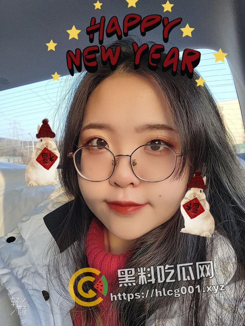 潍坊反差婊【刘怡宁】异地恋中和自己考研班上的男生偷吃 肥美身材 多汁嫩穴和大量生活照被流出-1