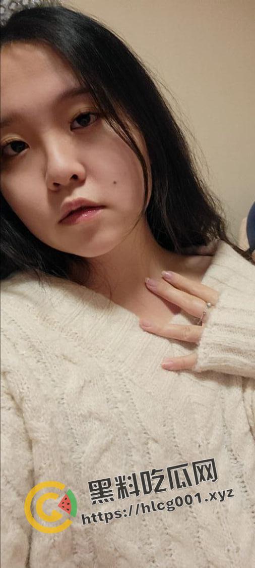 潍坊反差婊【刘怡宁】异地恋中和自己考研班上的男生偷吃 肥美身材 多汁嫩穴和大量生活照被流出-10