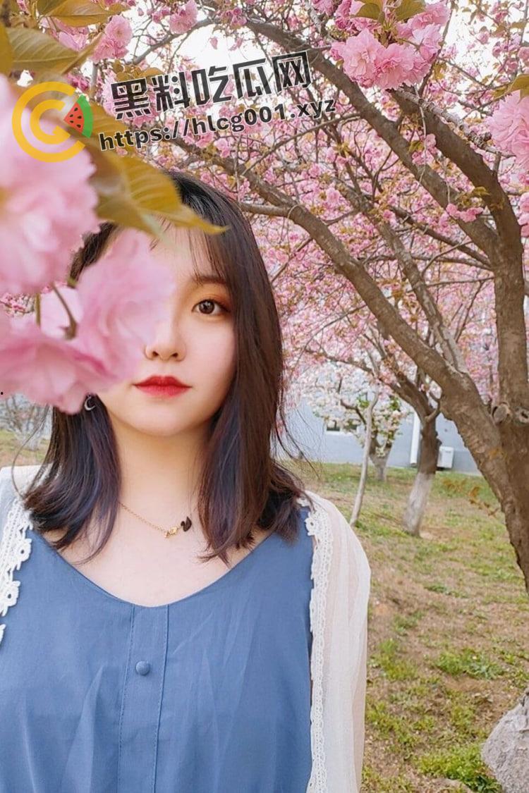 潍坊反差婊【刘怡宁】异地恋中和自己考研班上的男生偷吃 肥美身材 多汁嫩穴和大量生活照被流出-22