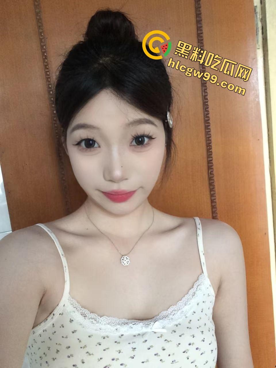 湖南长沙模特御姐反差婊【肖婷雪】做鸡上门约炮狠狠上位夹吸，淫荡内射粉嫩骚逼！独家曝光流出！-1