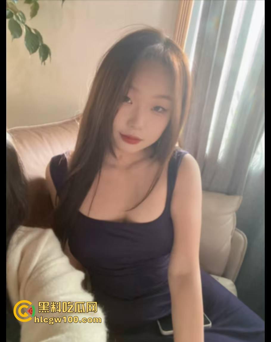 南京茶百道店长【李梅】夜晚跟老板玩激情车震,车上疯狂套弄,骚得像吸棒棒糖一样把老板爽翻!-2