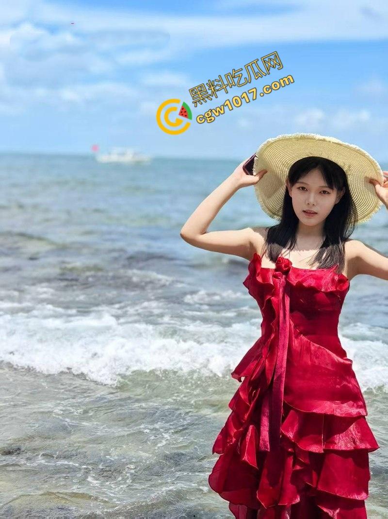 佛山白富美【陈佳涵】约炮视频曝光：体育生疯狂爆操堪比炮机，爆乳乱颤，嫩穴淫水四溢，各种姿势操得天昏地暗！-5