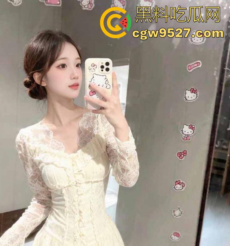 武汉艺术学院女神舞蹈生【钟艺婷】，颜值清纯身材完美，约炮黑皮体育生，粉嫩小穴被大肉棒操到高潮不断！-2