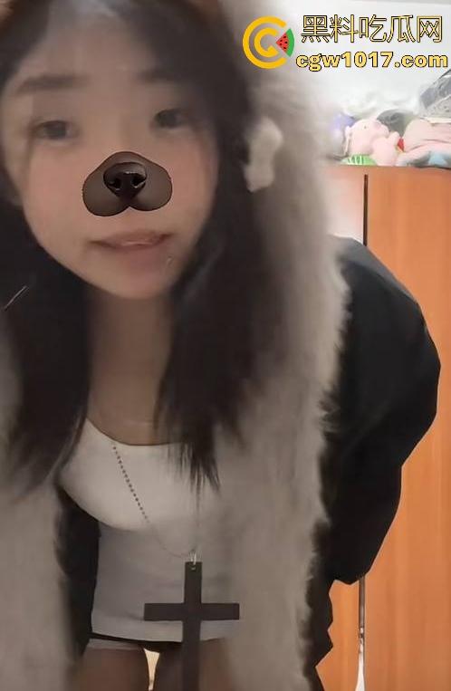 快手5.8万粉丝的精神小网红【林小桃】被金主调教爆操,真实露脸黑料私拍,小小的身体竟然藏着如此大的骚劲!-7