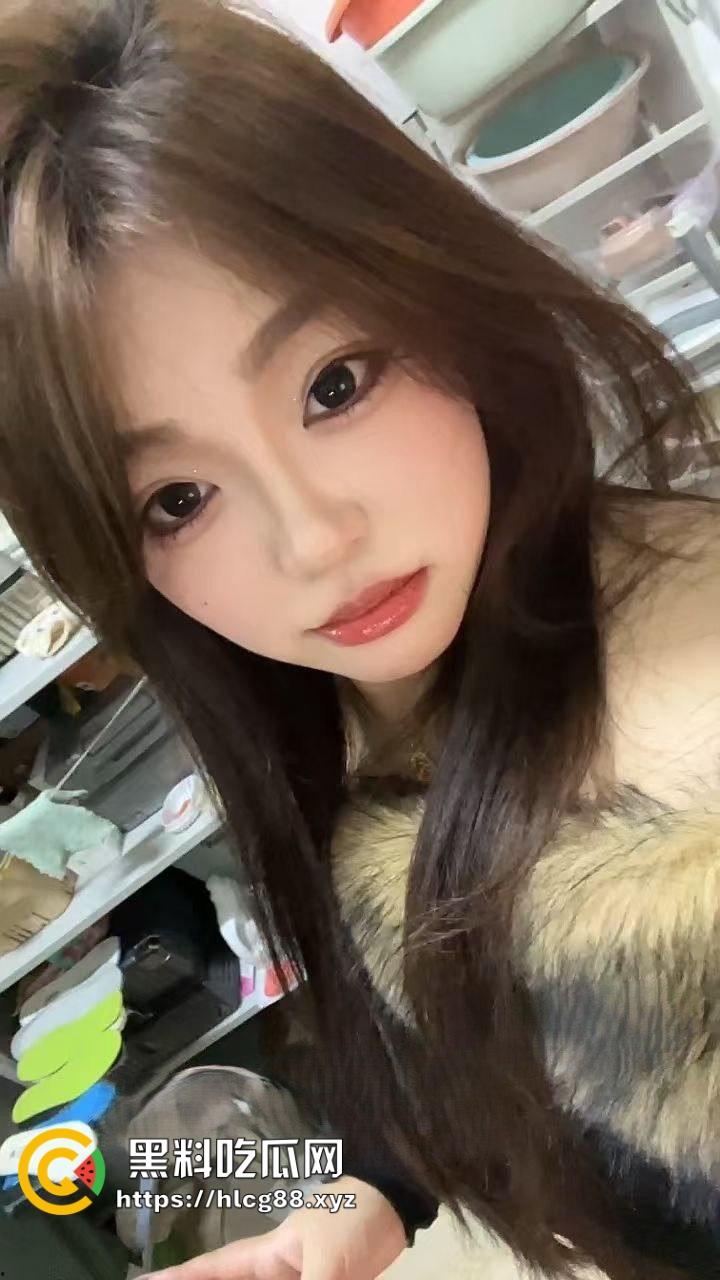 湖北师范大学学生妹【李佳莹】骚炸天，酒后捆绑SM调教，无套内射操翻这贱货！-3