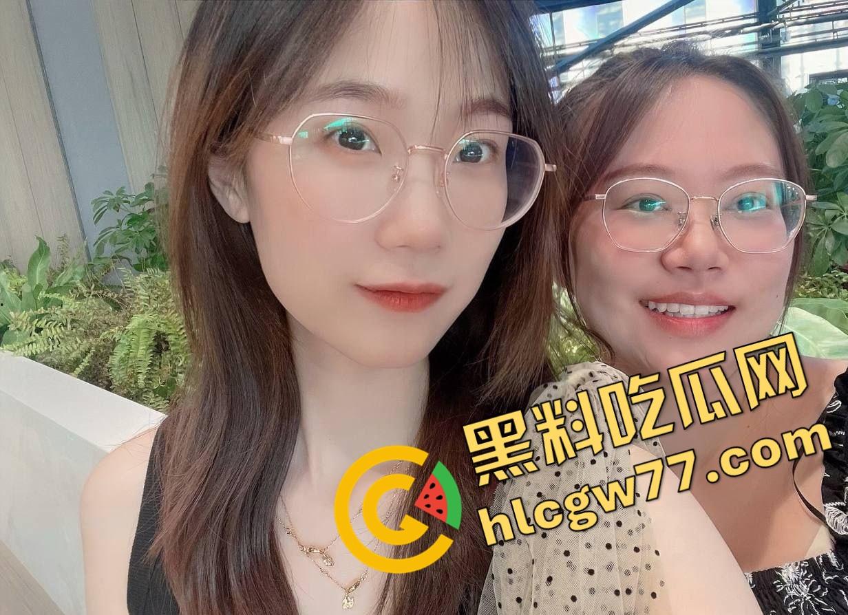 天津眼镜妹前后夹击视频大曝光！清纯小甜妹私下黑丝SM多P玩疯，男友求着要当绿帽！-1