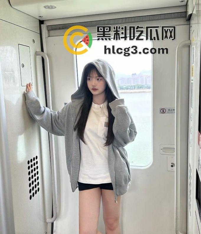 瓜友投稿！七夕约了个广西高一学生妹千里赴广州送逼！初夜遭遇难插尴尬！被后入抽插主动喊老公！-7