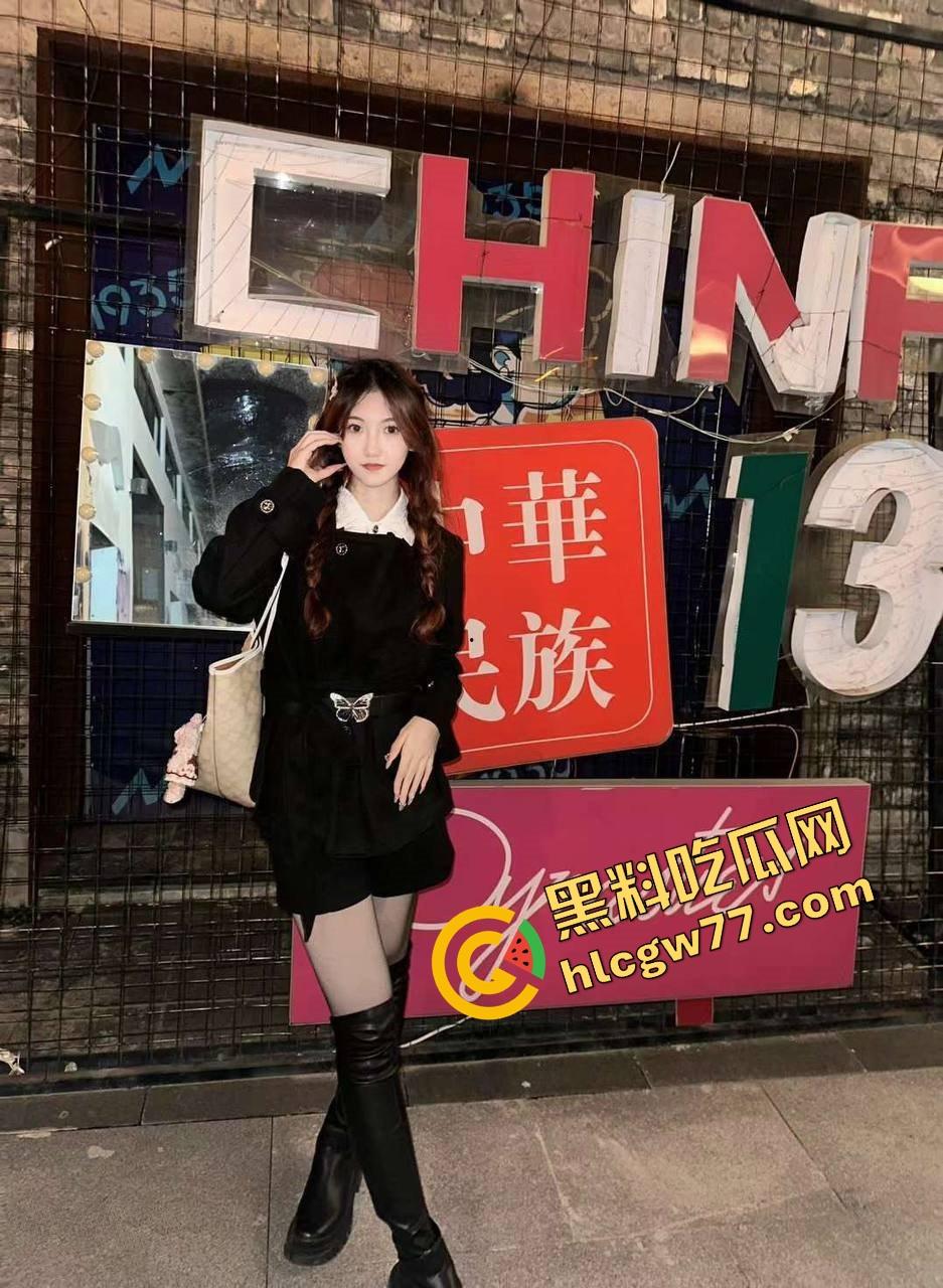 邯郸高颜值理发店小妹【兔兔】学徒眼镜骚货，天然喜欢捆绑调教，越绑越湿，骚穴夹得翻红抽搐！-7