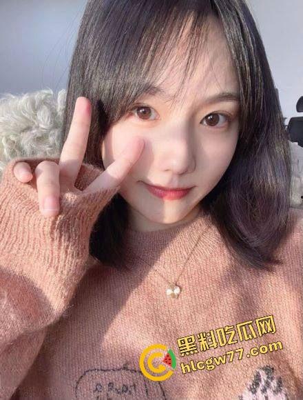 华东浦东便利店『苏娜』酒吧厕所给人吹，舔得膝盖跪出印子，分手后彻底放飞成花木路野玫瑰！-3