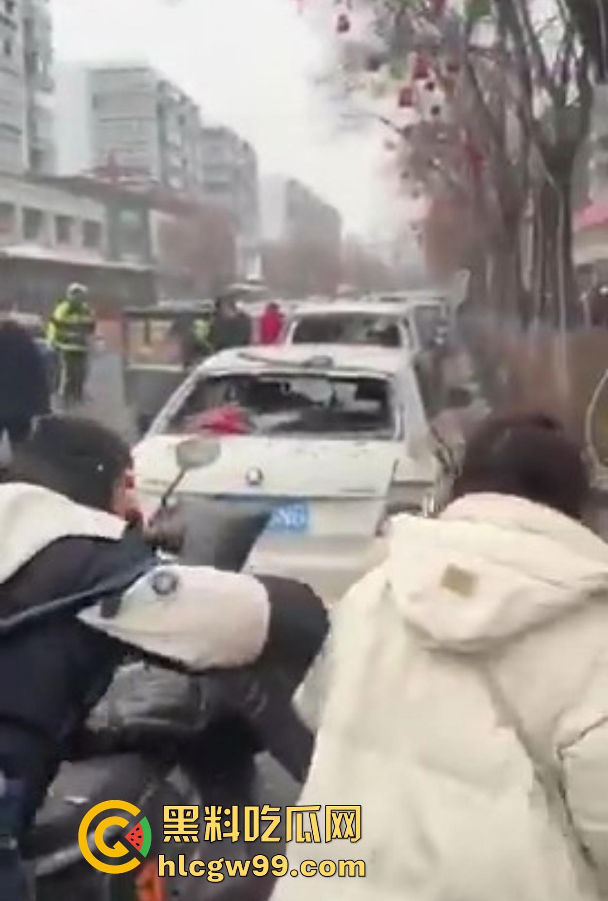 沈阳大东副食商场爆炸 这威力堪比现场开年大炮 惊动半个城的声音这是年货自爆还是开门红太猛?-11