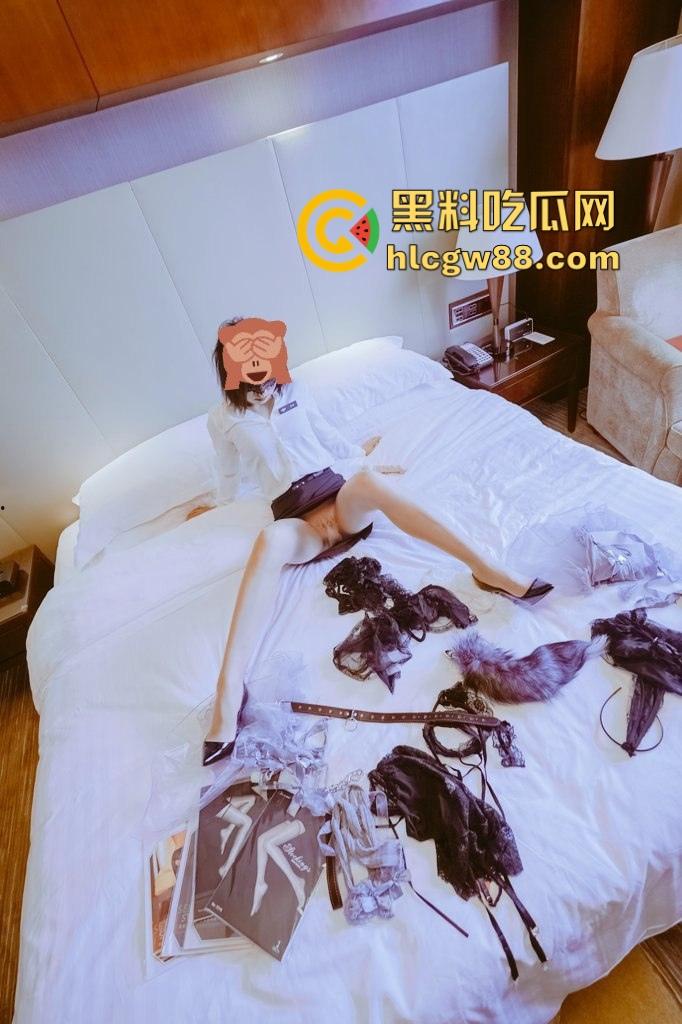 重庆人妻调教博主专业约啪调教无数人妻，细腰丰臀白虎嫩穴，皮鞭肛塞双洞齐下，内射成精盆性奴！-9