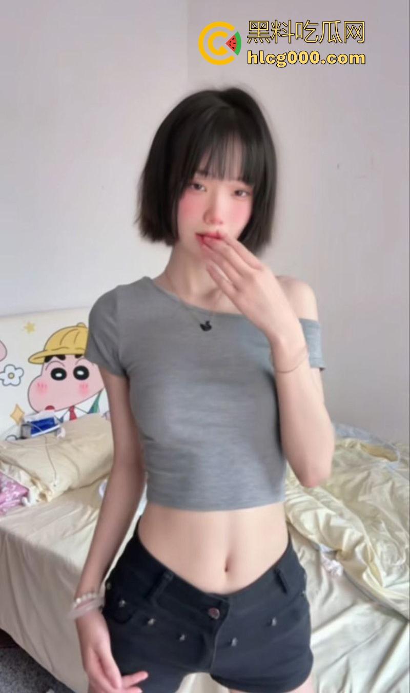 抖音清纯网红【婷婷有点凶】大尺度私拍曝光，表面甜美无害，私下却是个淫荡小母狗！让金主爸爸欲罢不能！-3