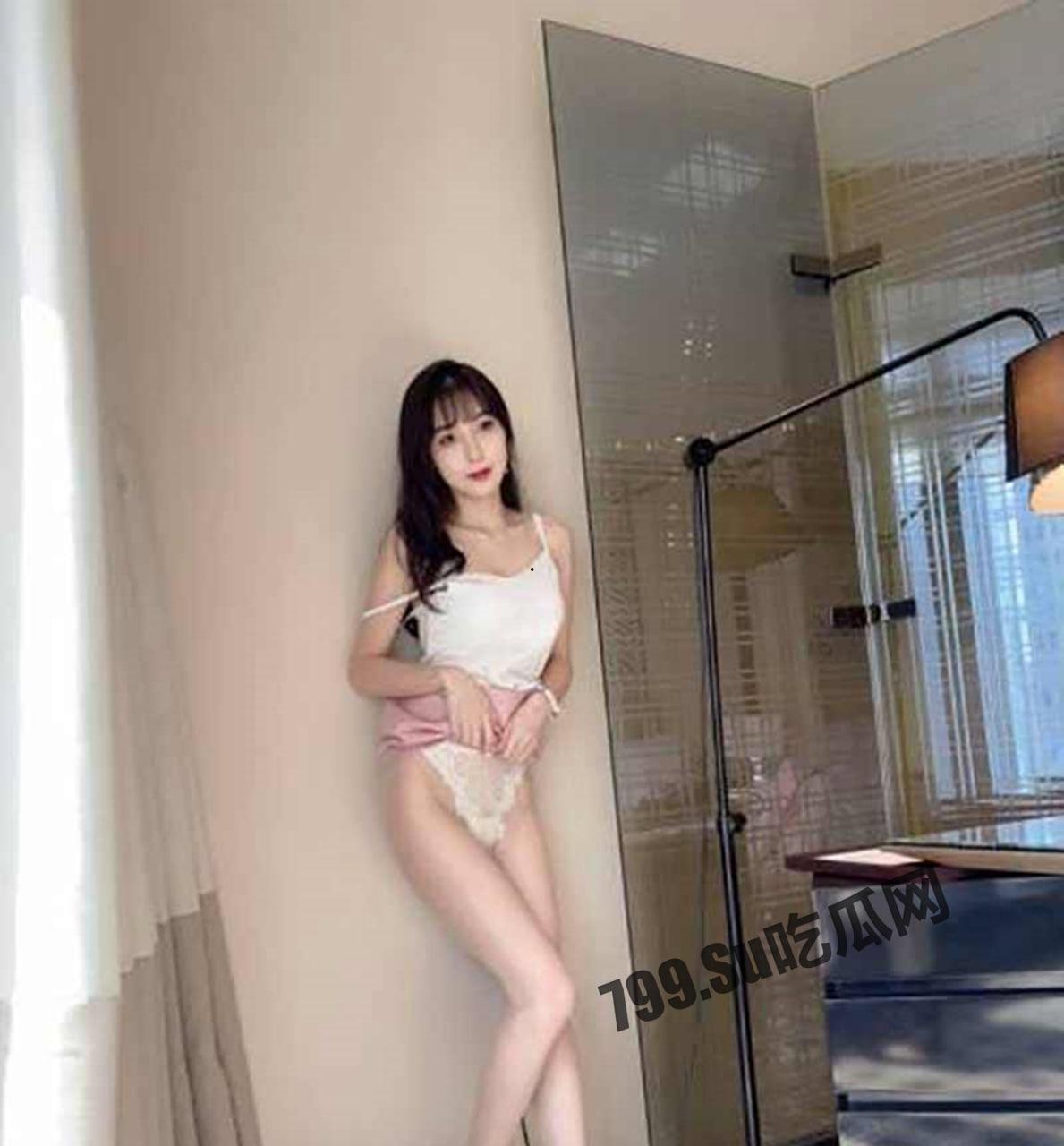 秀人网绝美人气女神「林星阑」最新大尺度制服套装私拍花絮-21