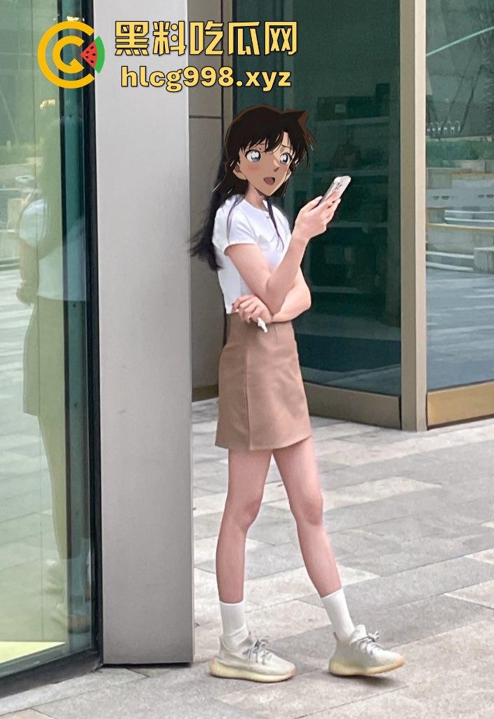 反差人妻【兔兔】推特翻车!优雅骚妻停车位拉进楼道,跪地扒裤九浅一深顶到底!-44