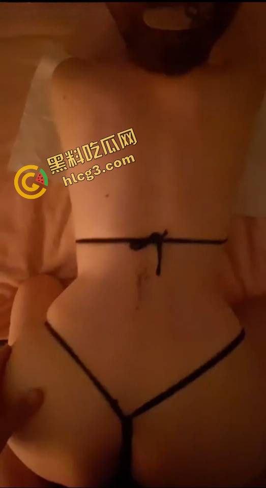 推特重庆渝北丰乳蜜桃臀『娜娜』00年纯情母狗 做爱喜欢扭屁股 高质量情趣制服后入合集流出-12