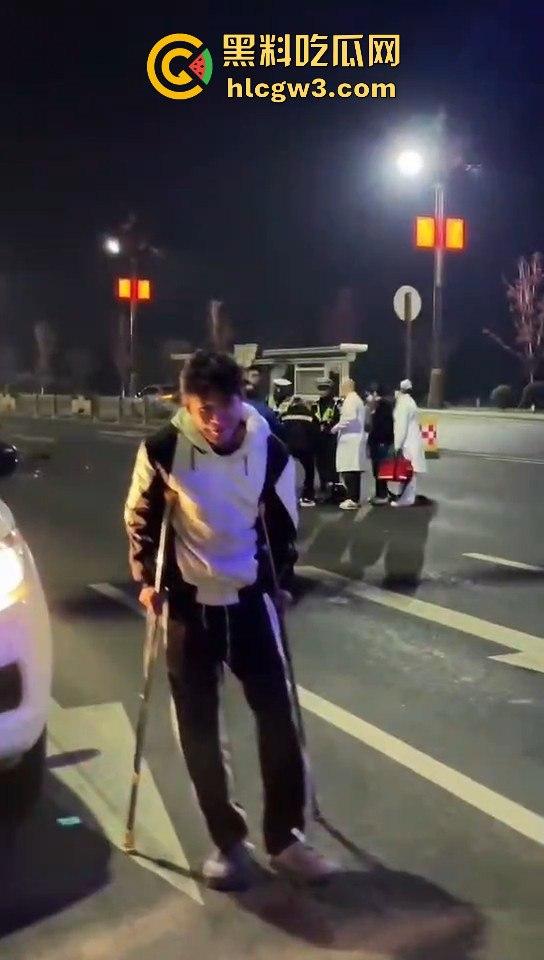 小伙用命演绎春风摩托视频，360度托马斯直接飞上天，升格镜头记录最后一刻，玩命操作震撼全网！-10